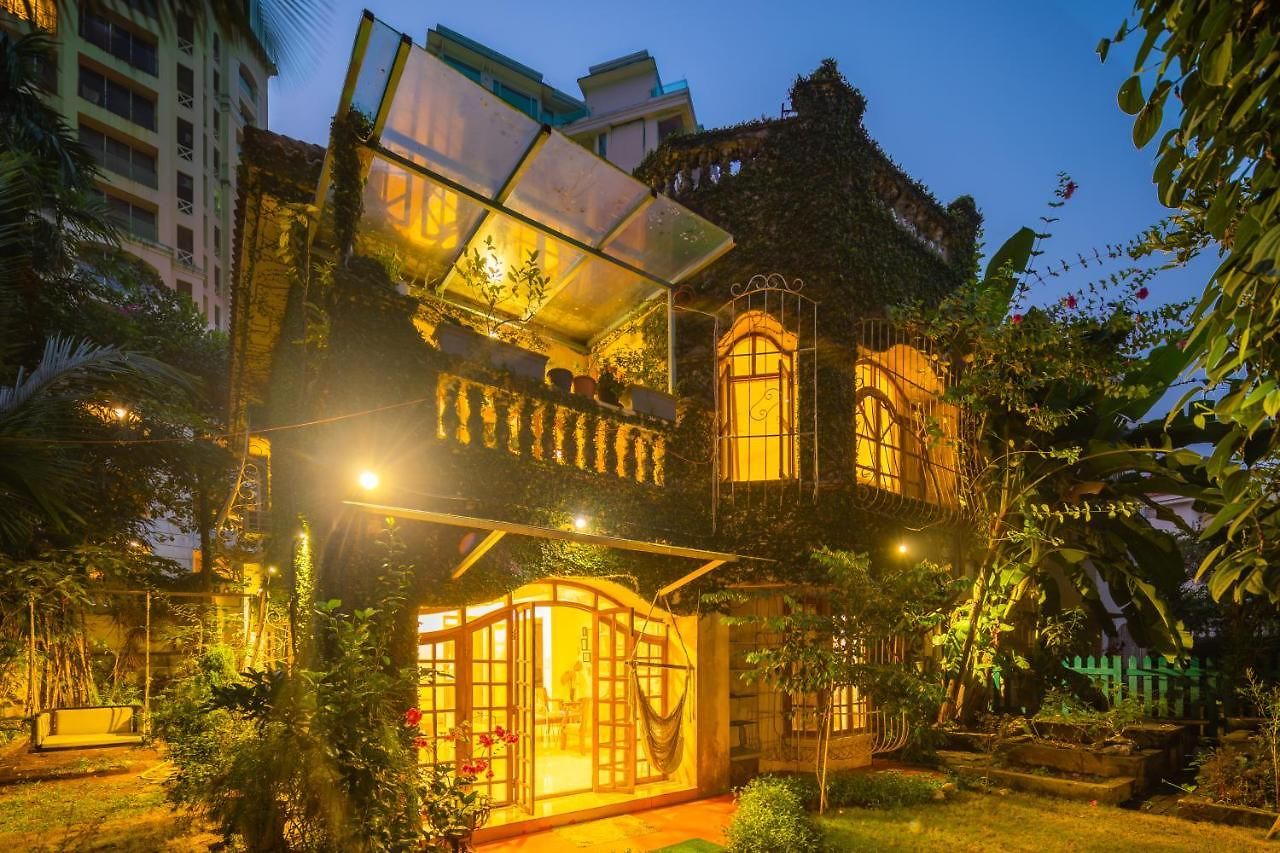 Saffronstays Birdsong - 3br Pet-friendly With Lawns, Treetop Terraces, Gazebo Dining & Tennis Court Mumbai