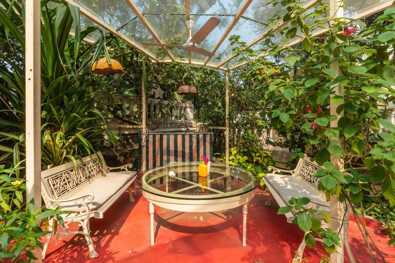 Saffronstays Birdsong - 3br Pet-friendly With Lawns, Treetop Terraces, Gazebo Dining & Tennis Court Villa Mumbai