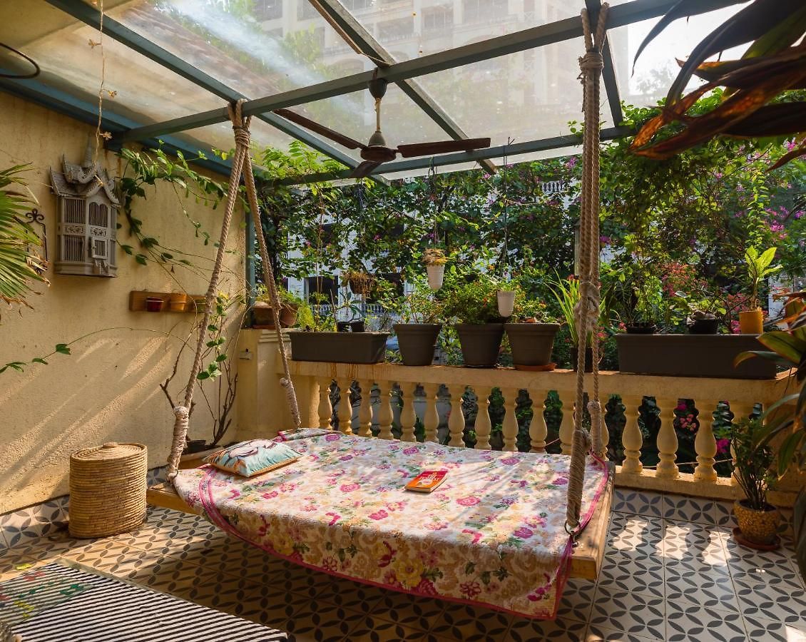 Saffronstays Birdsong - 3br Pet-friendly With Lawns, Treetop Terraces, Gazebo Dining & Tennis Court Mumbai