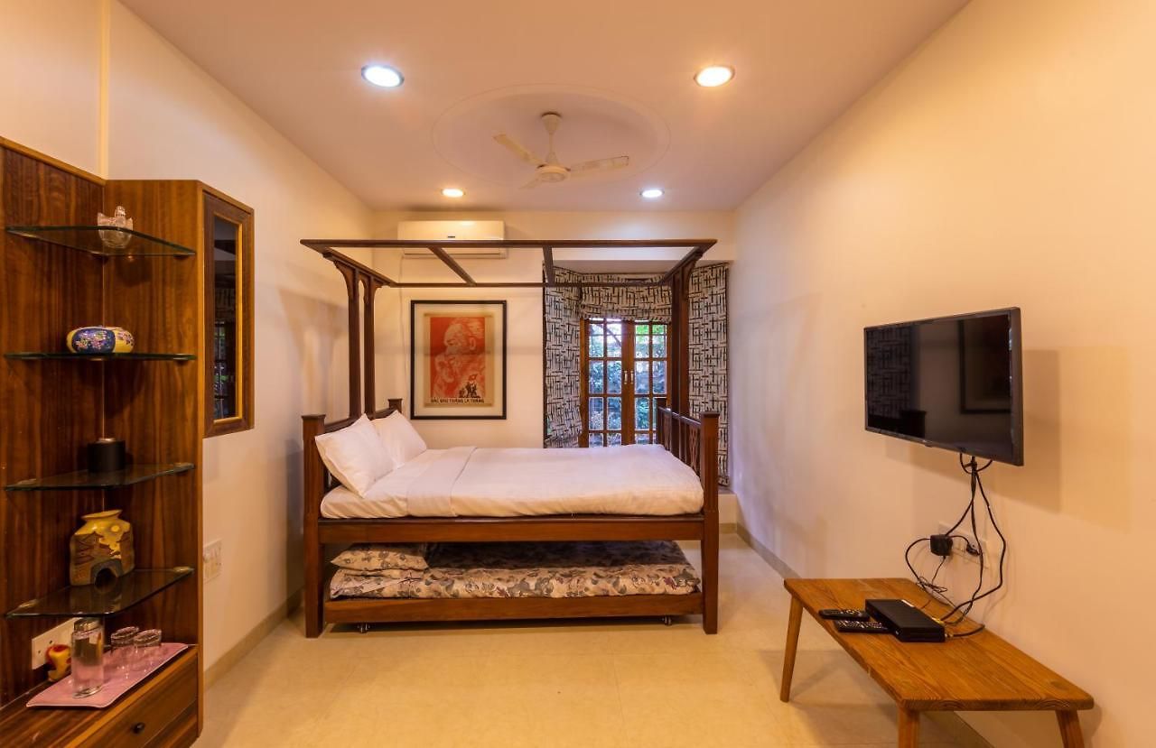 Saffronstays Birdsong - 3br Pet-friendly With Lawns, Treetop Terraces, Gazebo Dining & Tennis Court