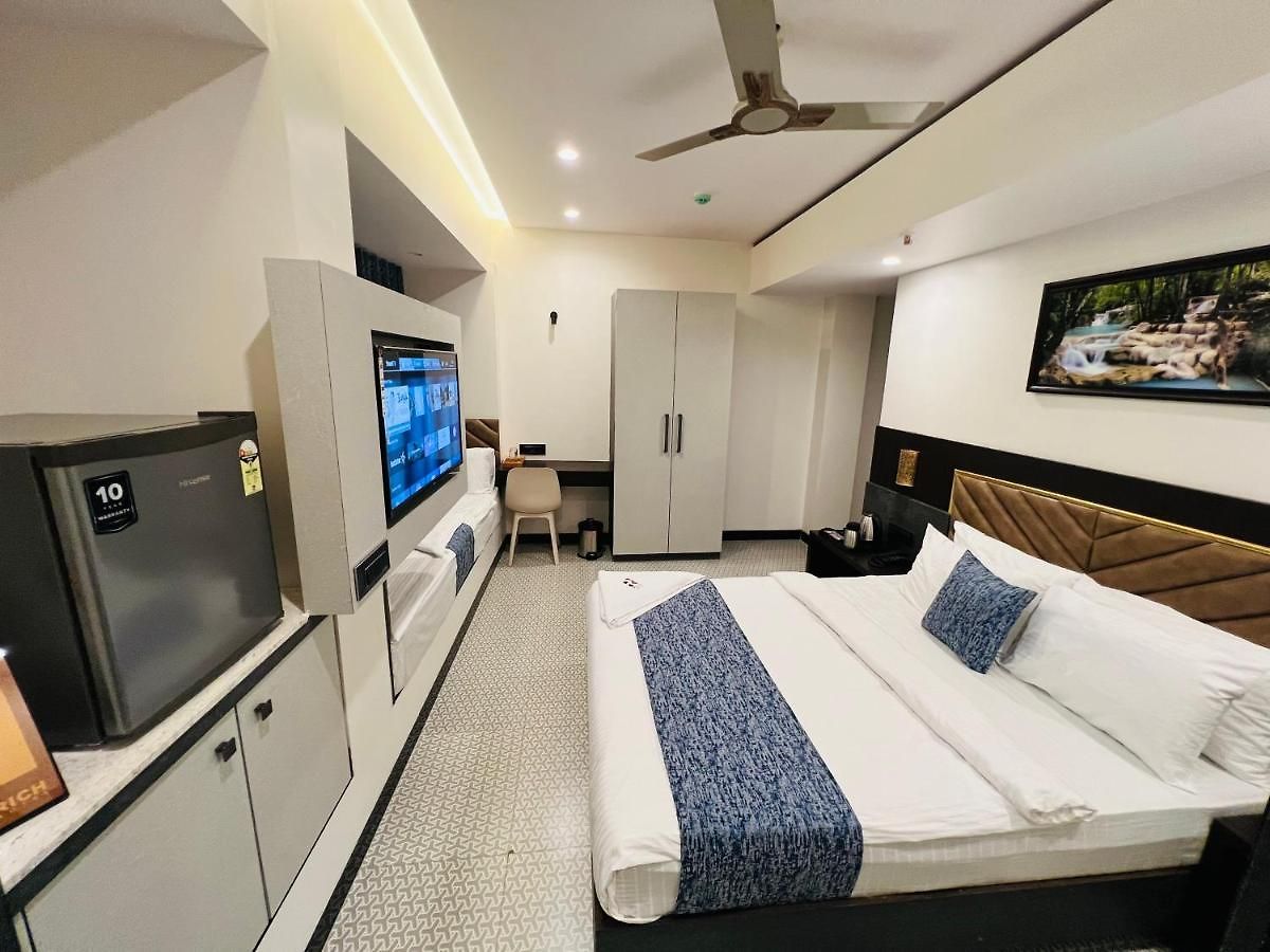 Hotel Rich 3*