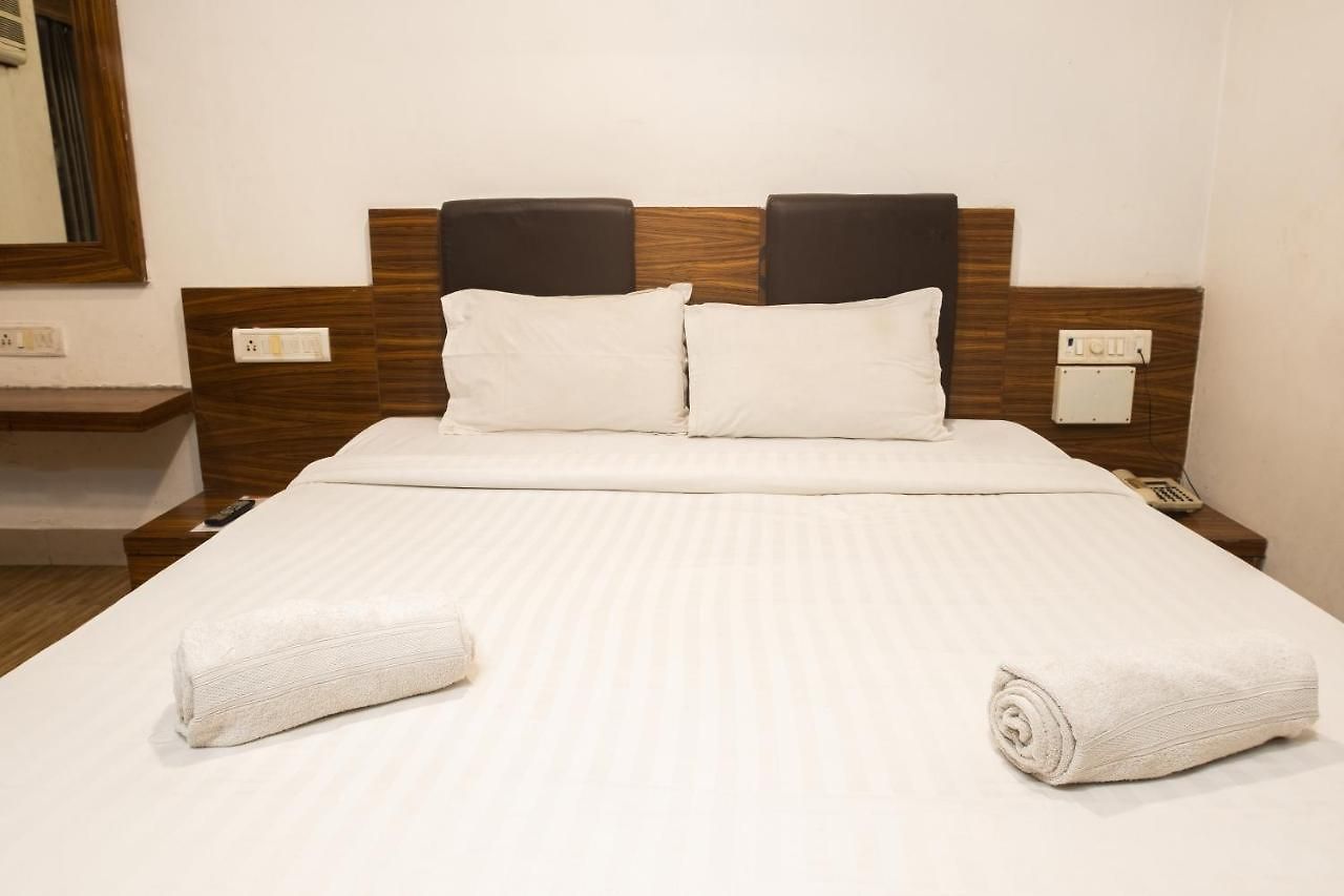 Bandra Residency Hotel