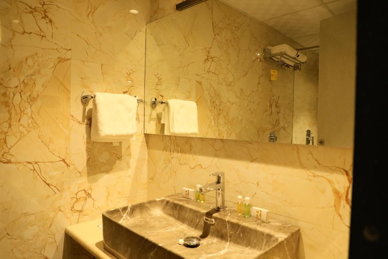 Hotel Rich 3*