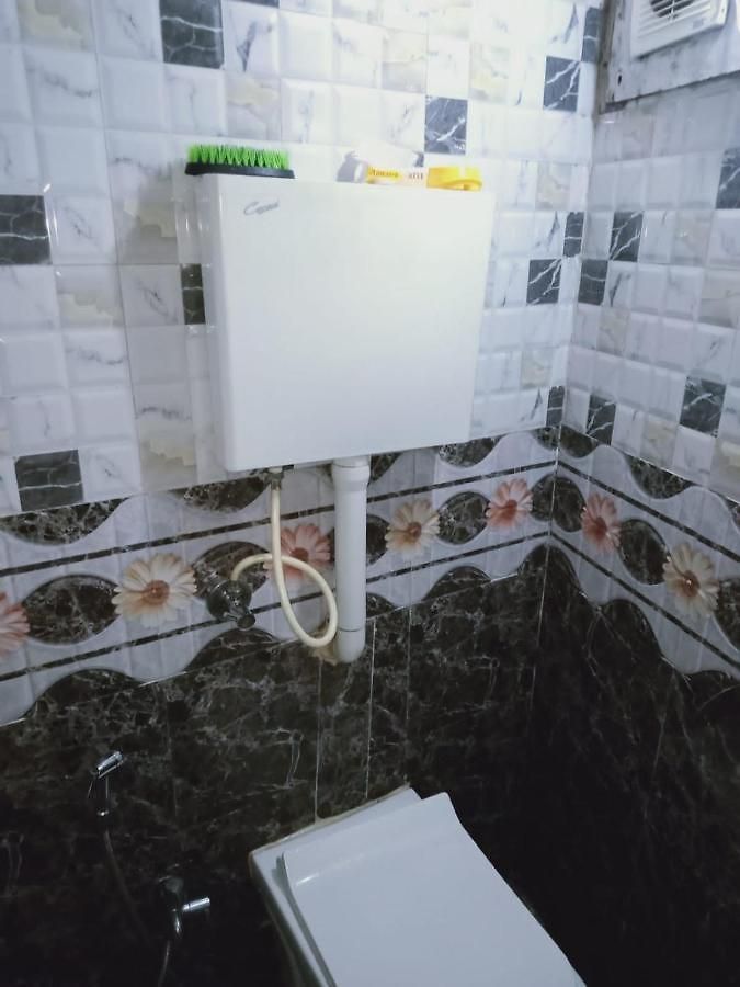 New Metro Inn Dormitory Bed & Breakfast *