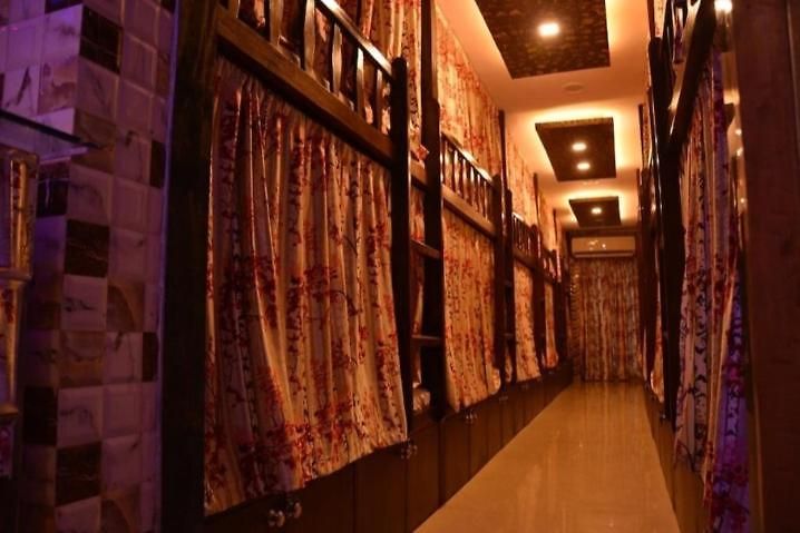 New Metro Inn Dormitory Bed & Breakfast *