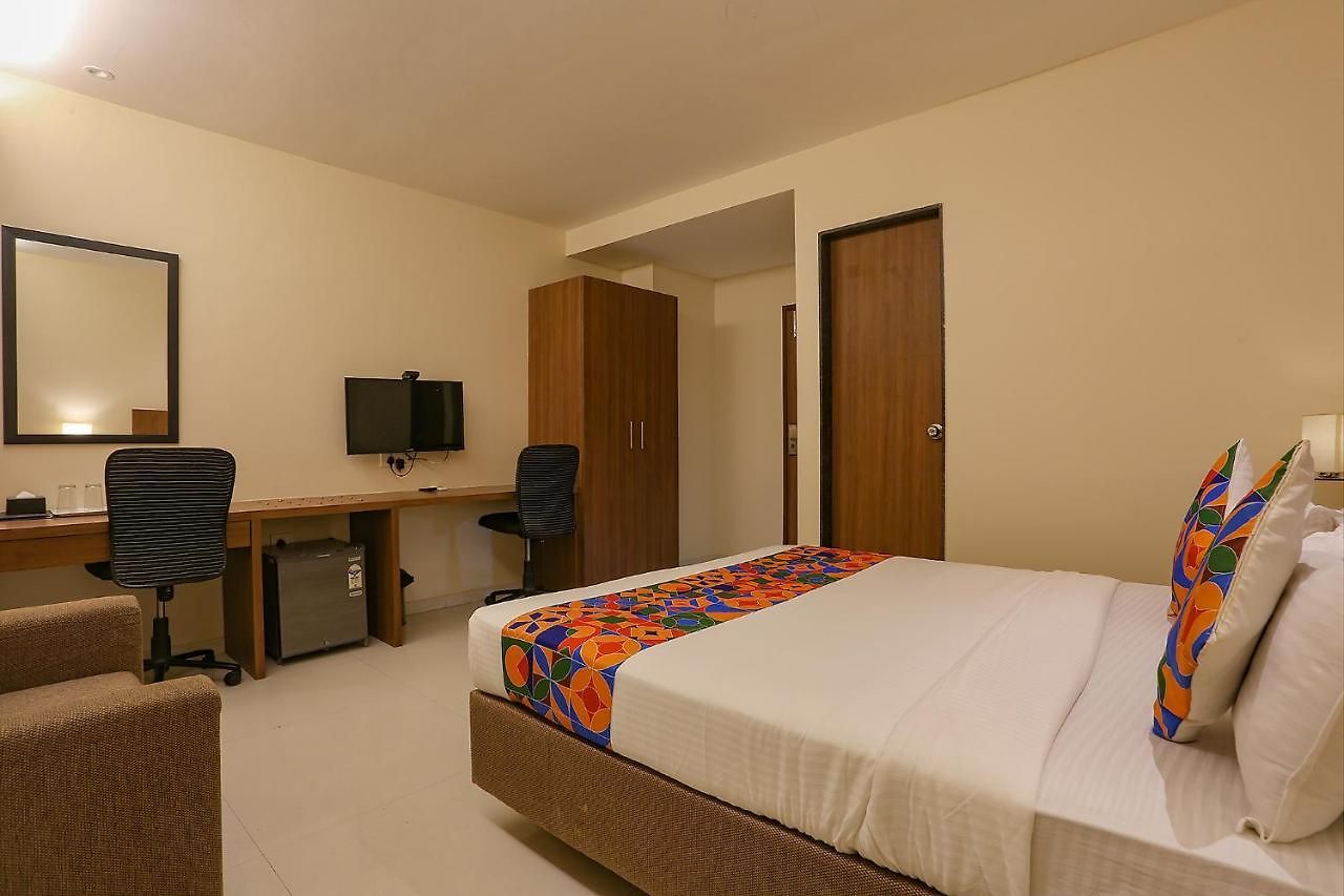 Hotel Fabhotel Royal International Mumbai