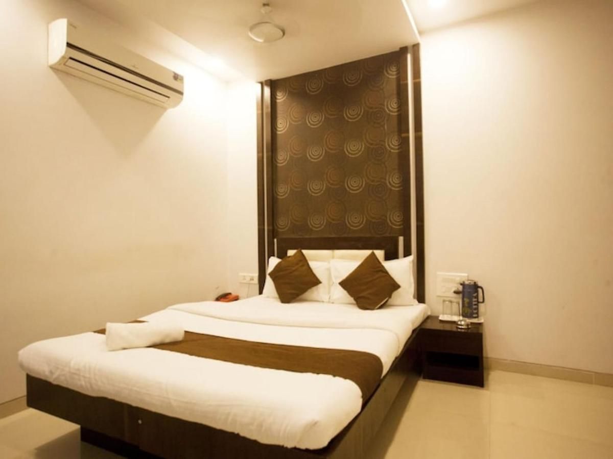 Satellite Hotel Mumbai