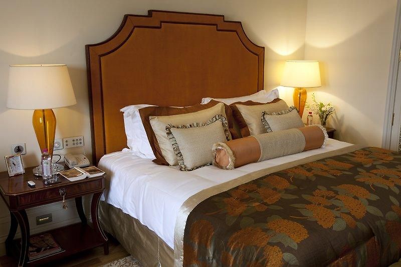 Hotel Hotel, Colaba - A Seafront 3*