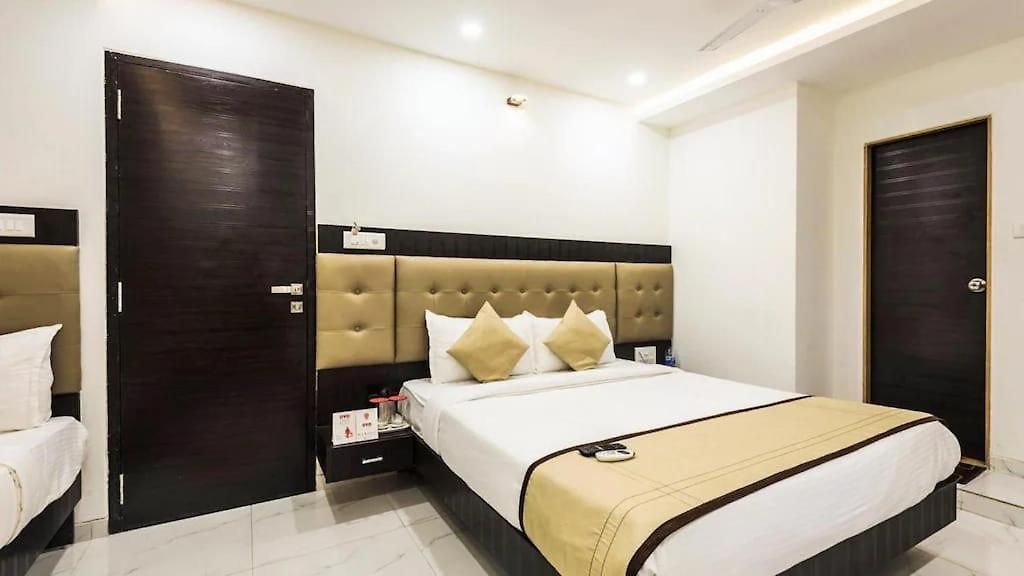Bkc Palace 2*