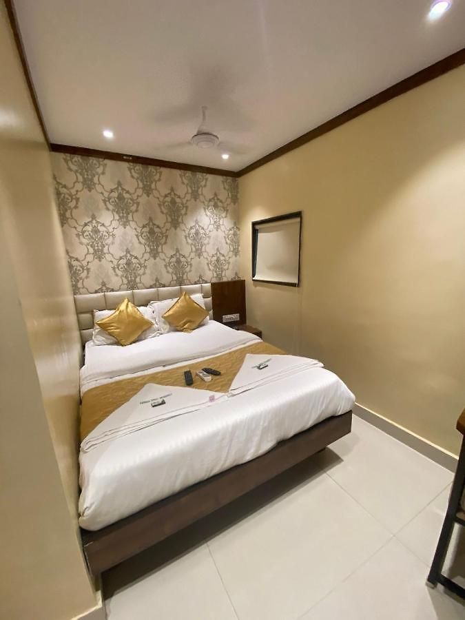 Hotel Garden Creek Residency - Near To International Airport