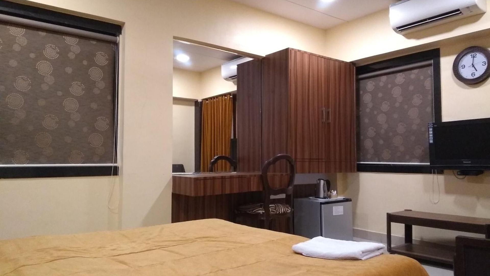 Metro Palace Bandra Hotel Mumbai