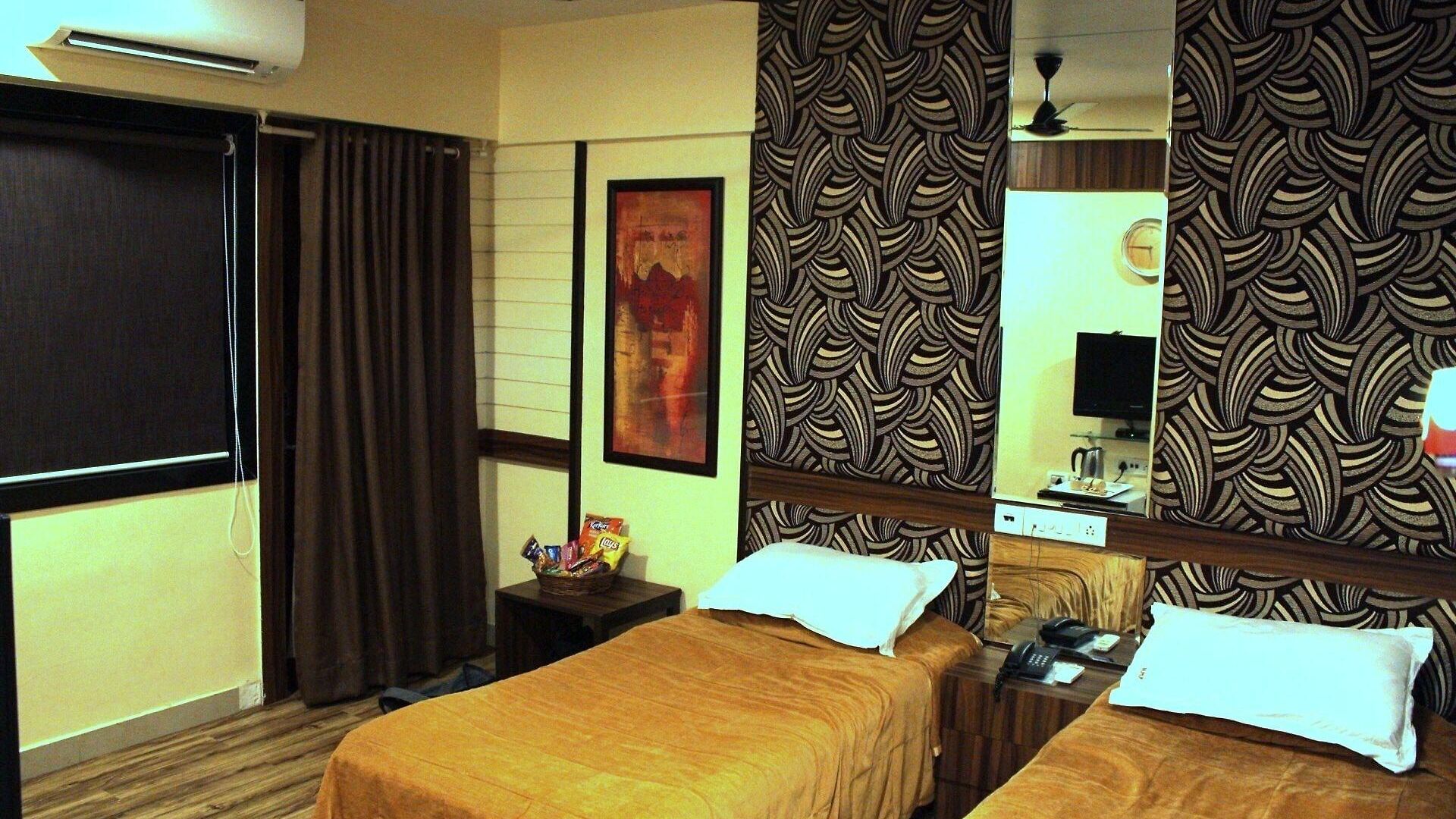 Hotel Metro Palace Bandra Mumbai