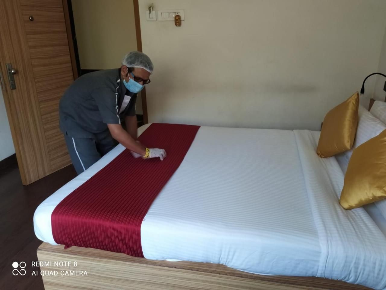 Plaza 3* Mumbai