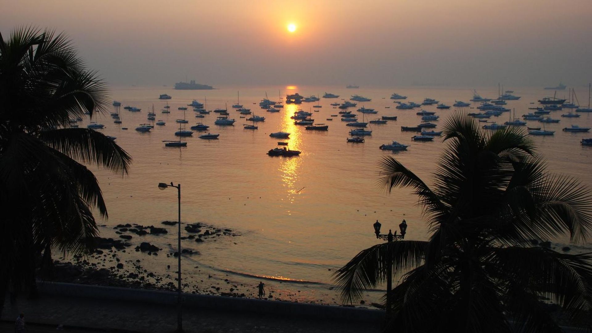 Sea Palace - Near Gateway Of India 3*