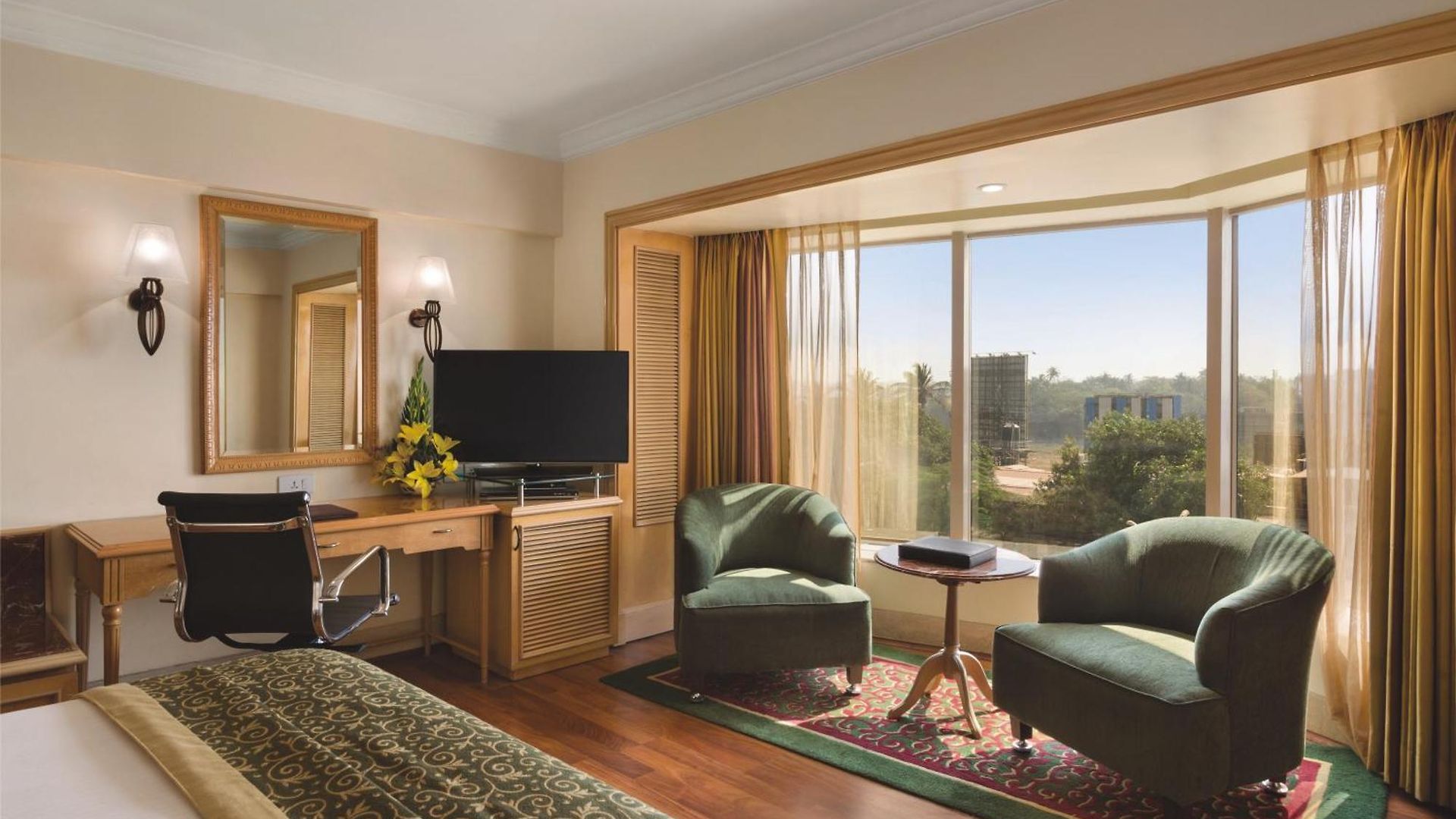 Ramada Plaza By Wyndham Palm Grove 5* Mumbai