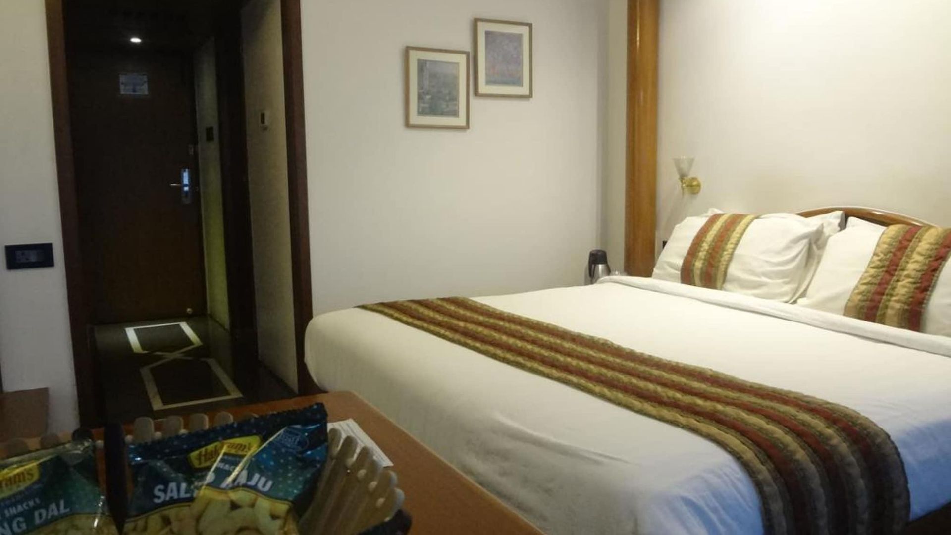 Hotel Midtown Pritam