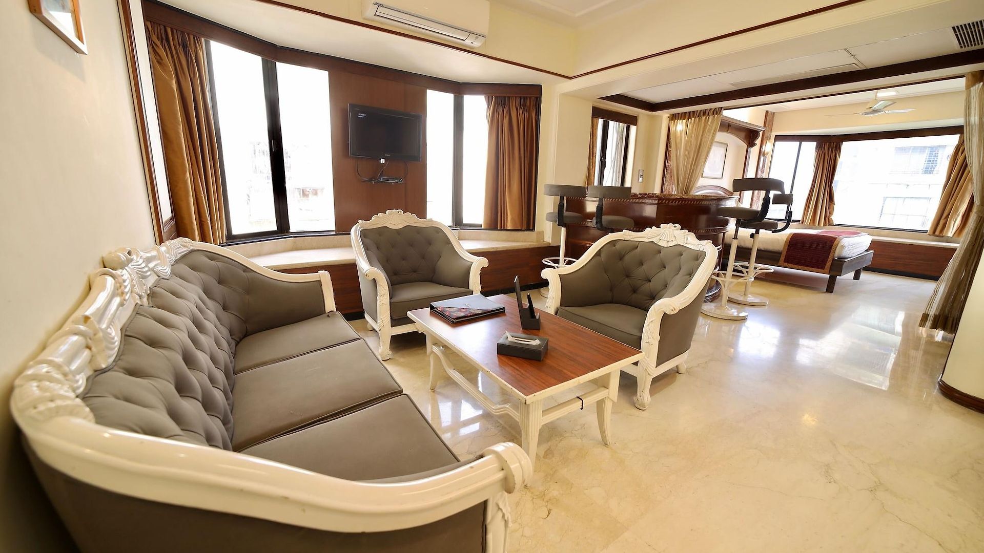 Hotel Executive Enclave
