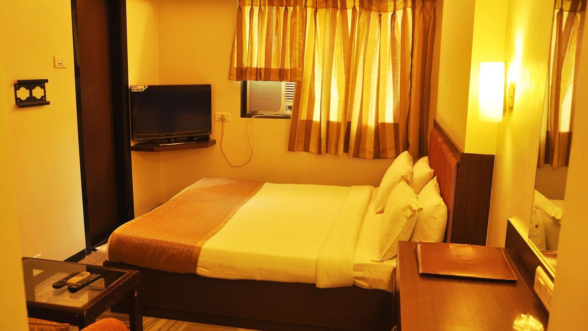 Hotel Avon Ruby Dadar 3*