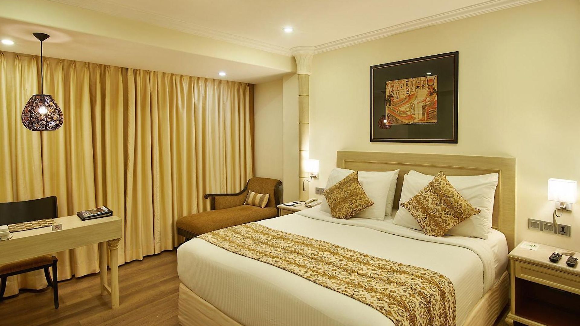 The Shalimar Hotel, Kemps Corner Hotel