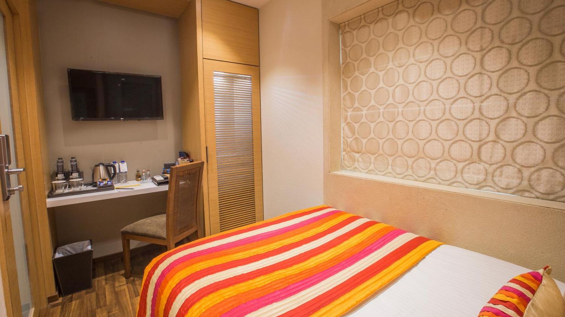 Bawa Continental Hotel 3*