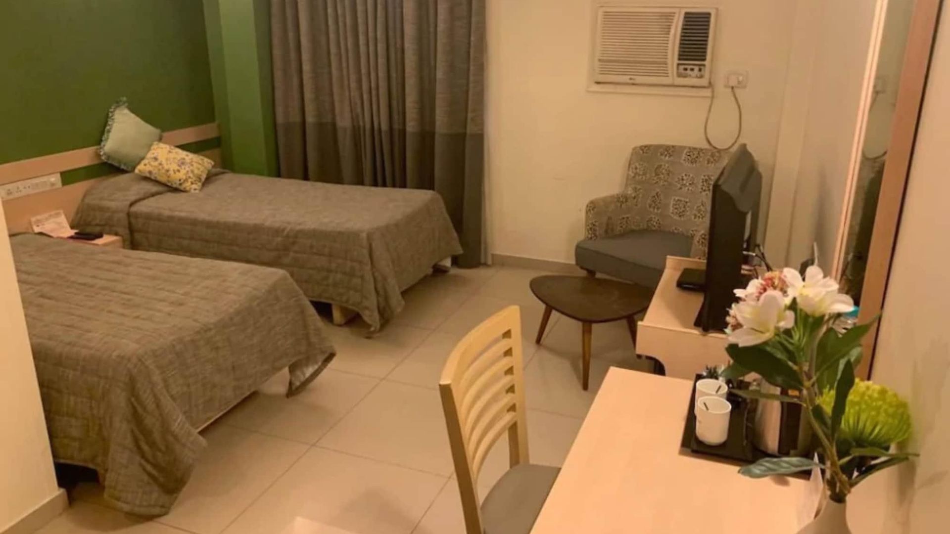 Diplomat, Colaba 3*