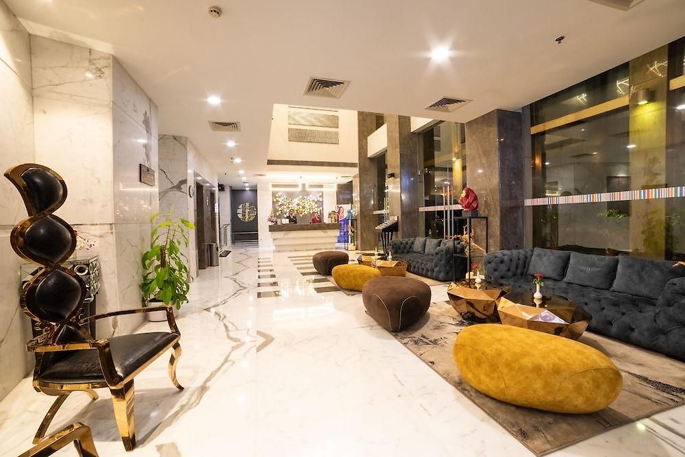 Lemon Tree Premier, Malad, 4* Mumbai