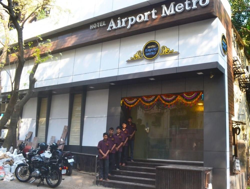 Hotel Collection O Airport Metro Andheri East 3*