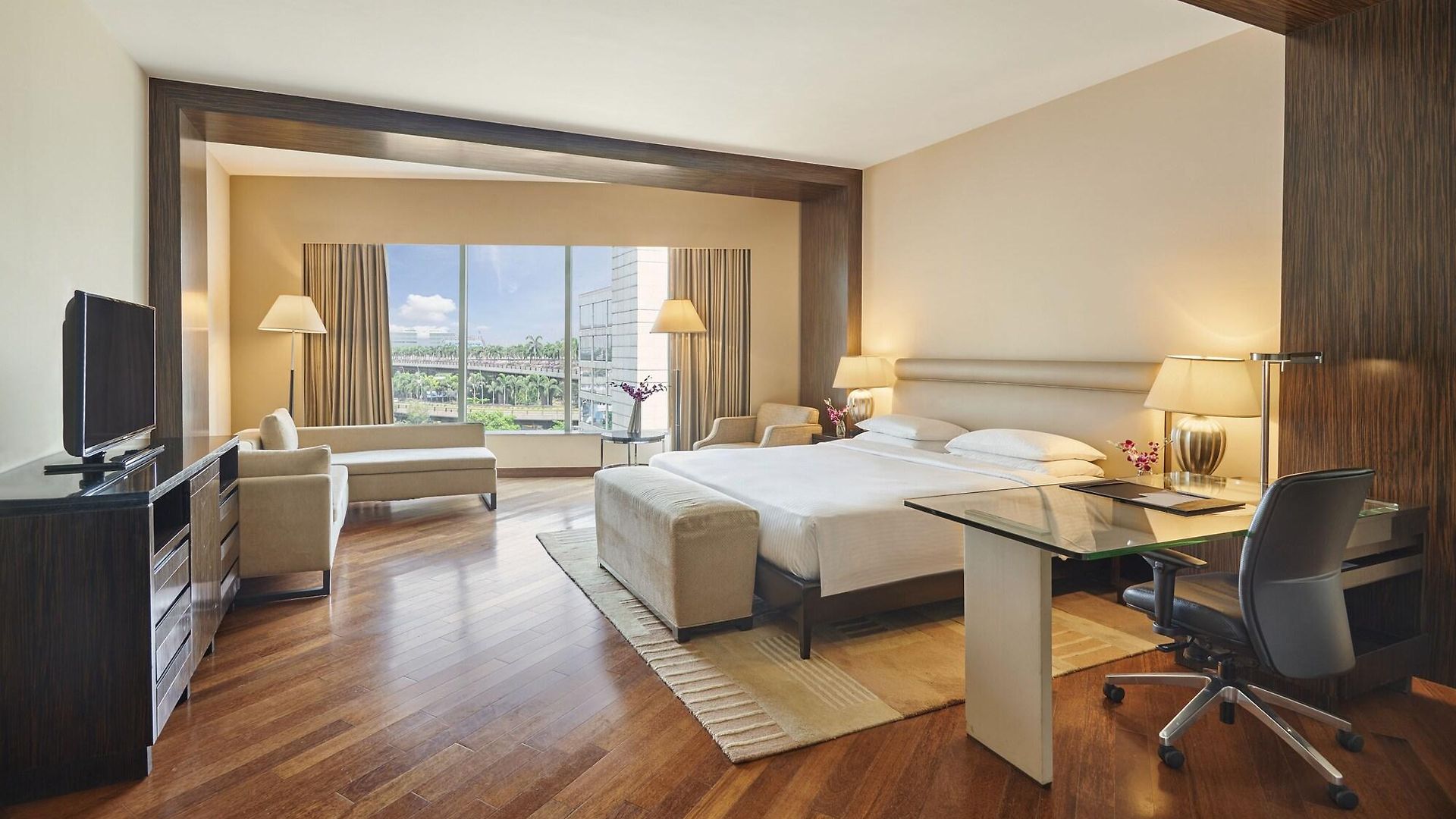 Hyatt Regency International Airport Hotel