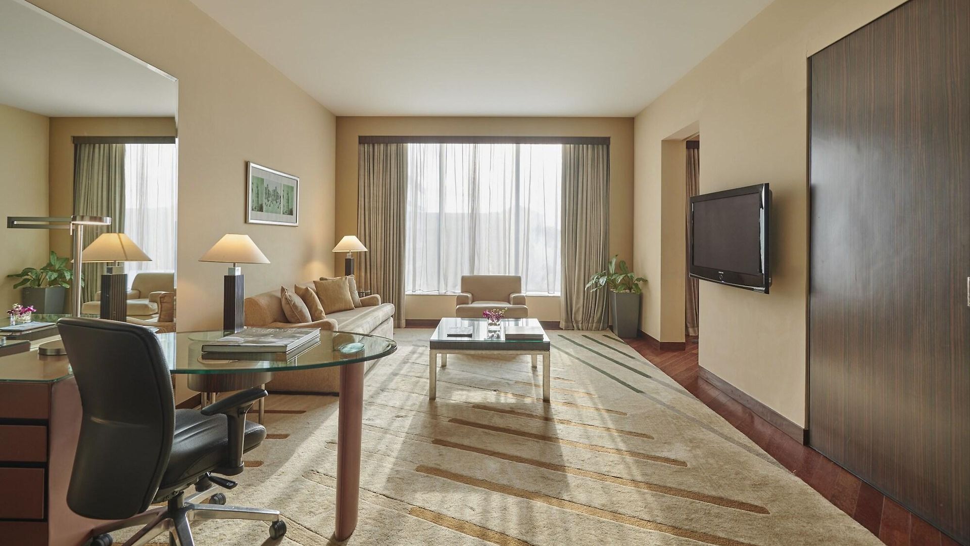 Hyatt Regency International Airport Hotel 5*