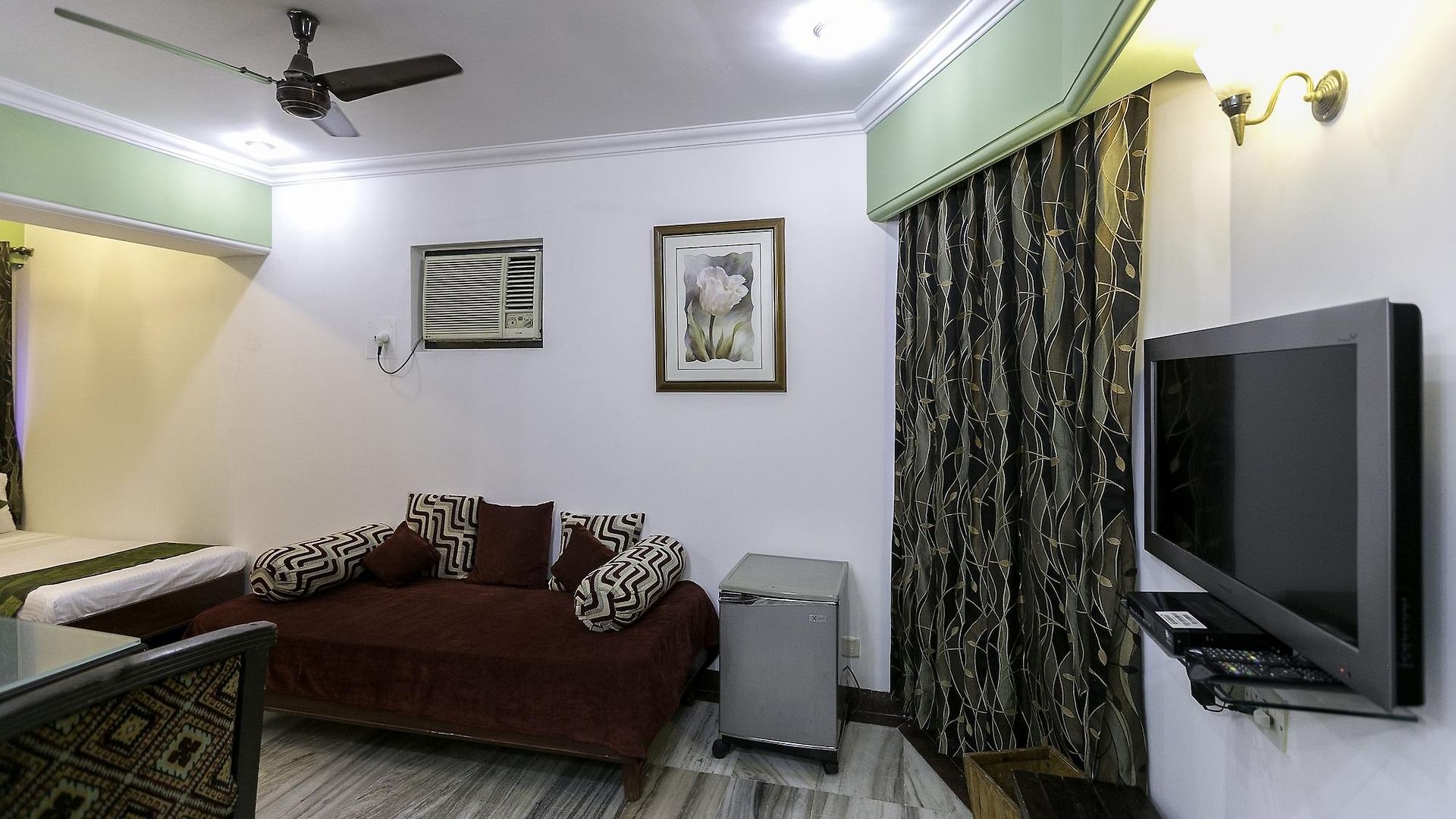 Hotel Treebo Trend New Castle 3*