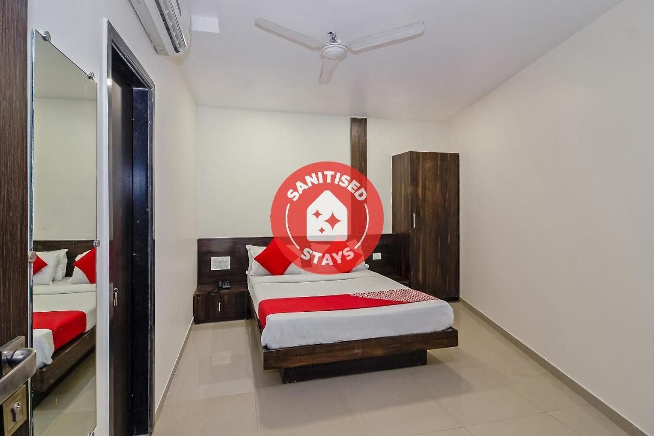 Hotel Oyo 3630 Hotel Ajwa Mumbai