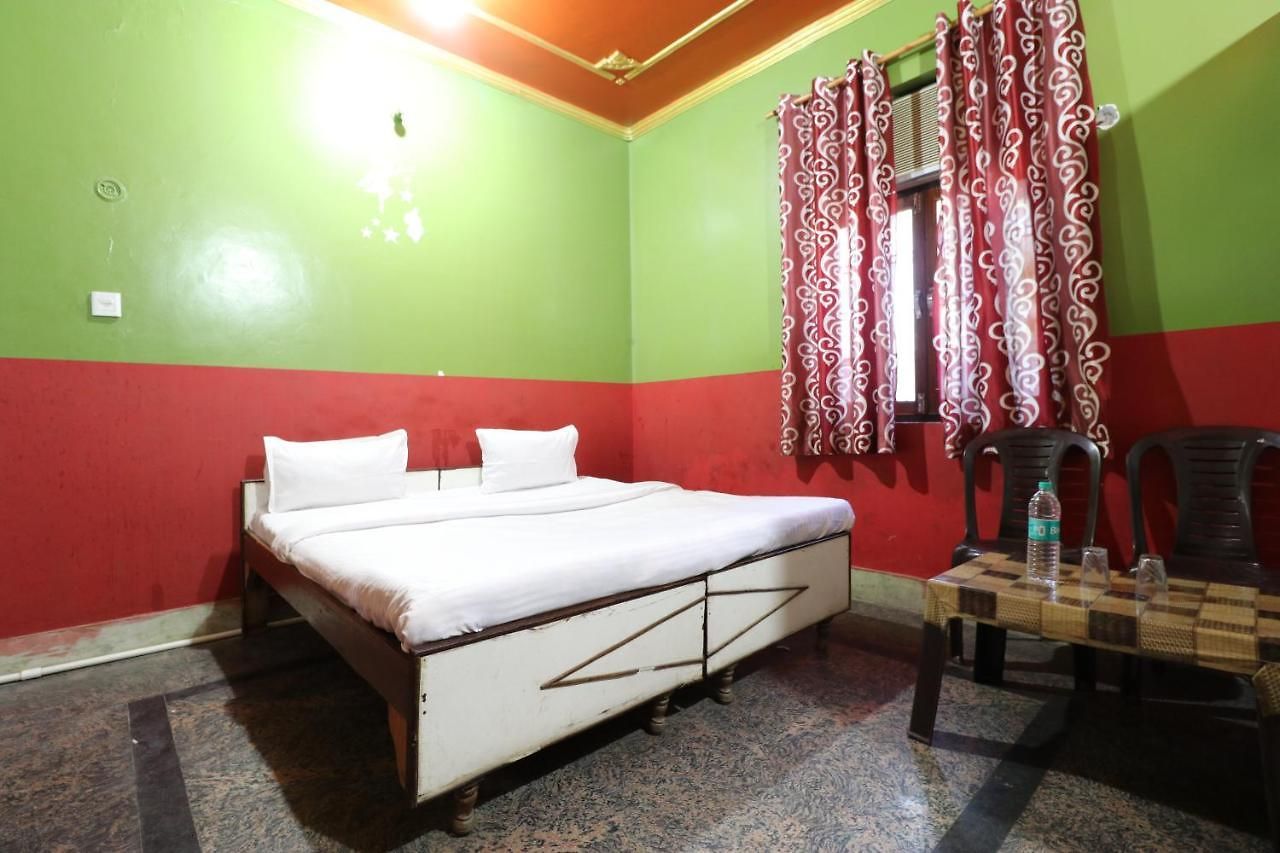 Hotel O Avenue Residency Sakinaka Metro Station