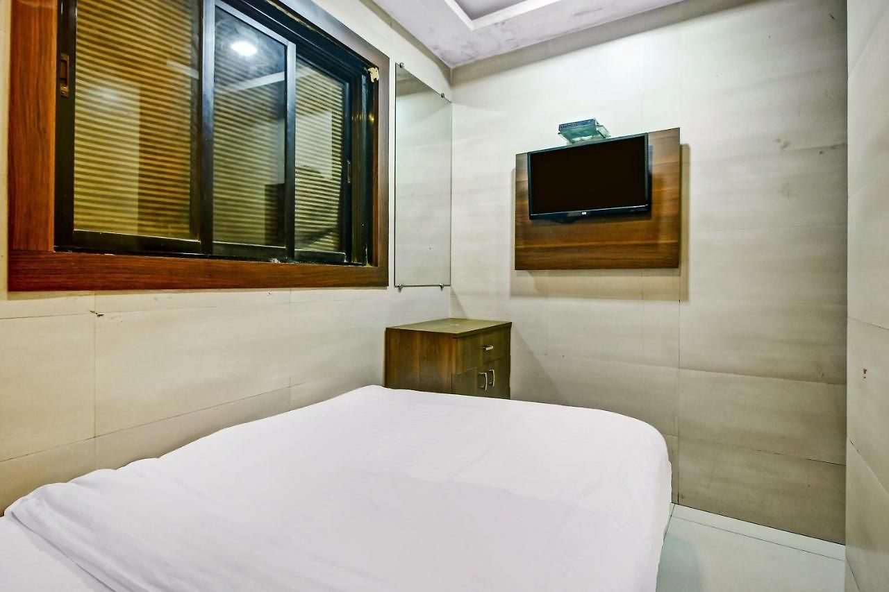 Hotel O Avenue Residency Sakinaka Metro Station Mumbai