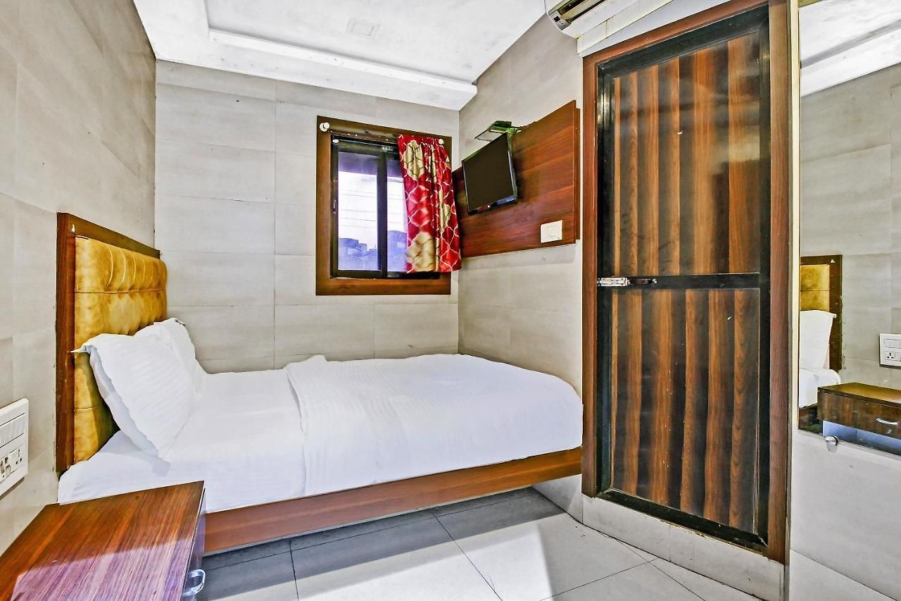 Hotel O Avenue Residency Sakinaka Metro Station 3*