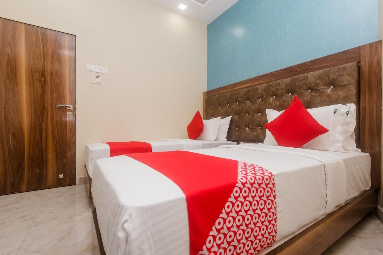 O Greenforest Near Airport Road Metro Station 3* Mumbai