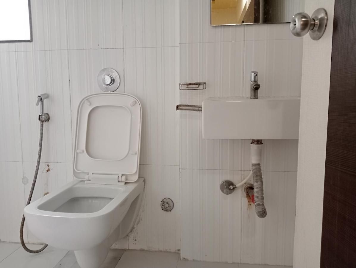 Hotel Galaxy Comforts - Andheri East - Near Airport - Mumbai Hotel *