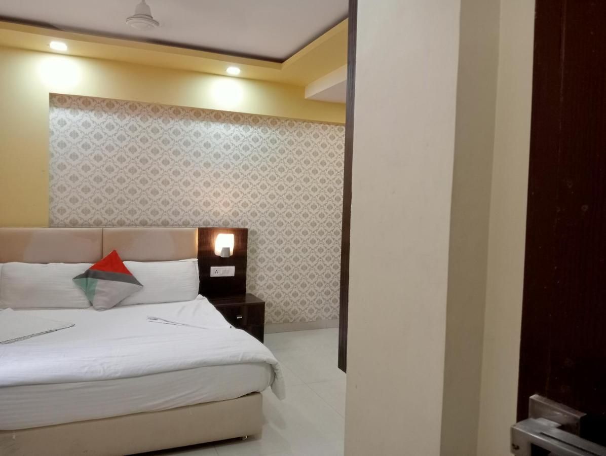 Hotel Galaxy Comforts - Andheri East - Near Airport - Mumbai Hotel Mumbai