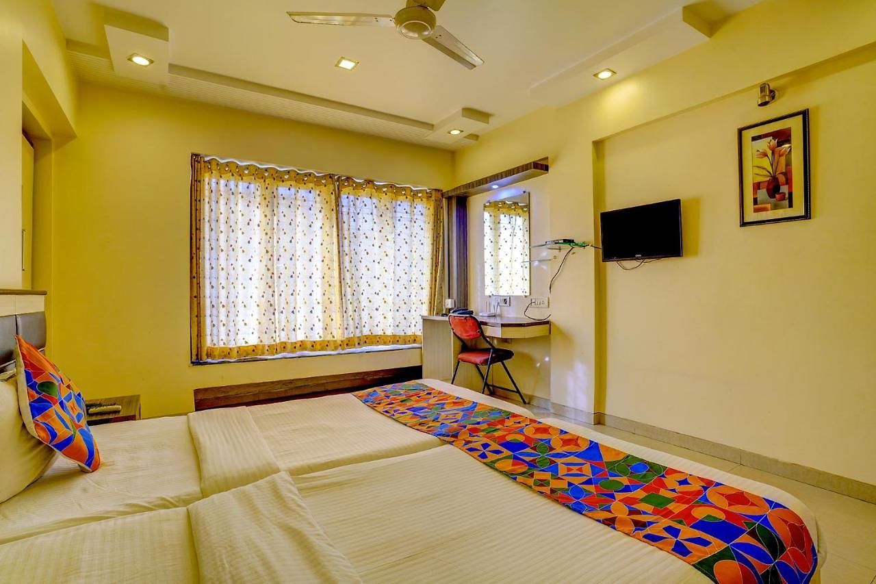 Collection O 81162 Whitefield Hotel