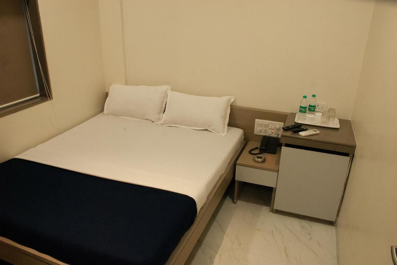 City Hotel 2*