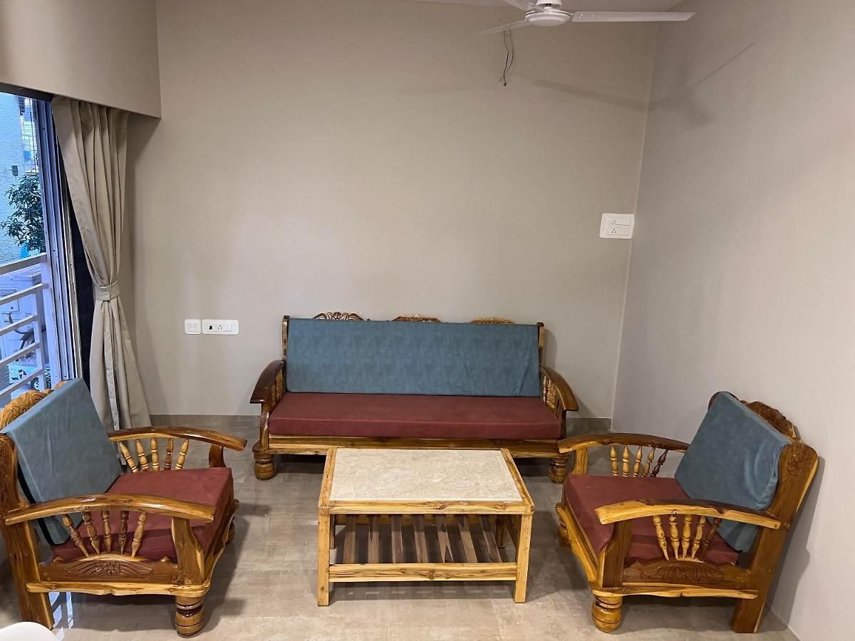Pinakii Comfort Parle - Near Airport Mumbai