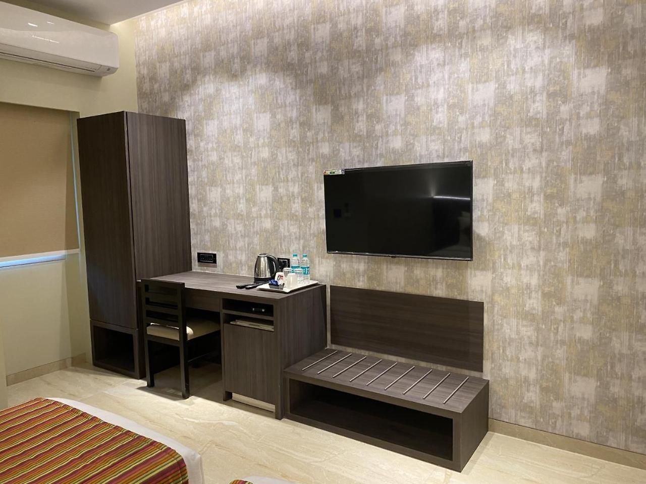 Landmark Hotel