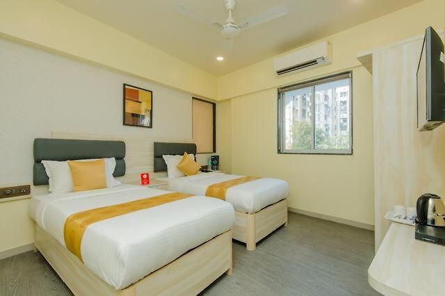 Hotel Meadow Inn Santacruz Vakola Guest house