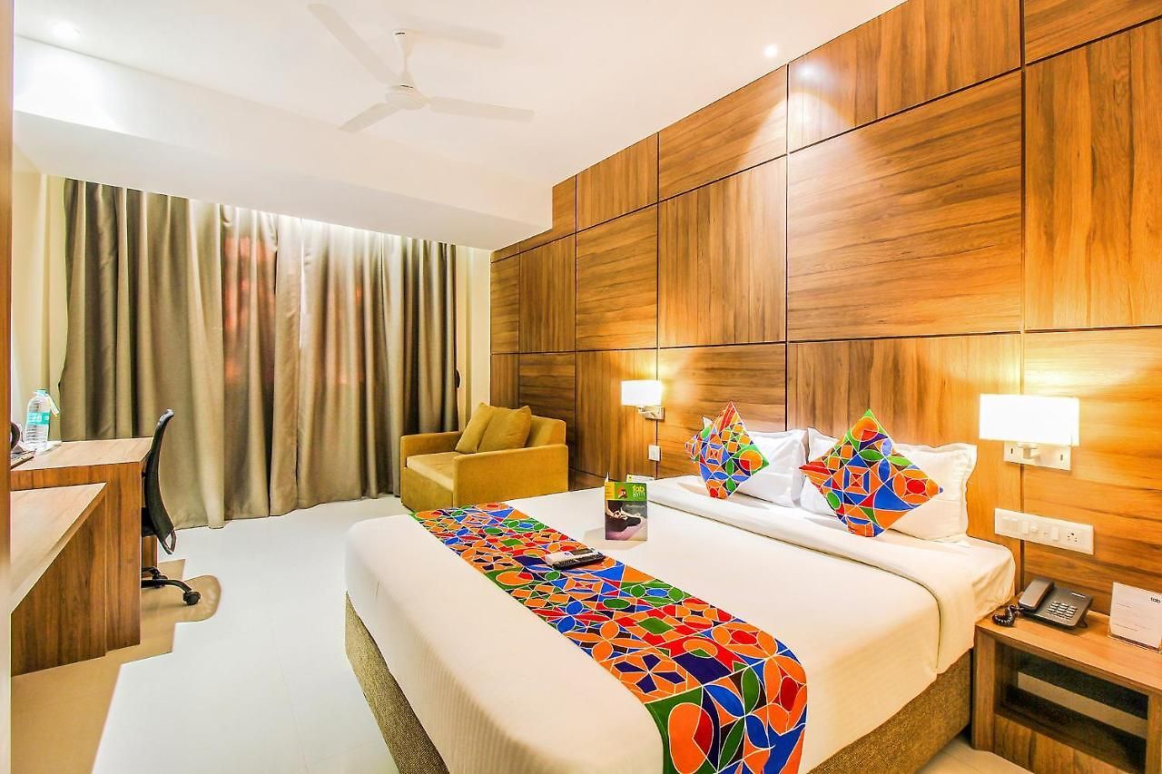 Fabhotel Rk International - Nr International Airport Hotel