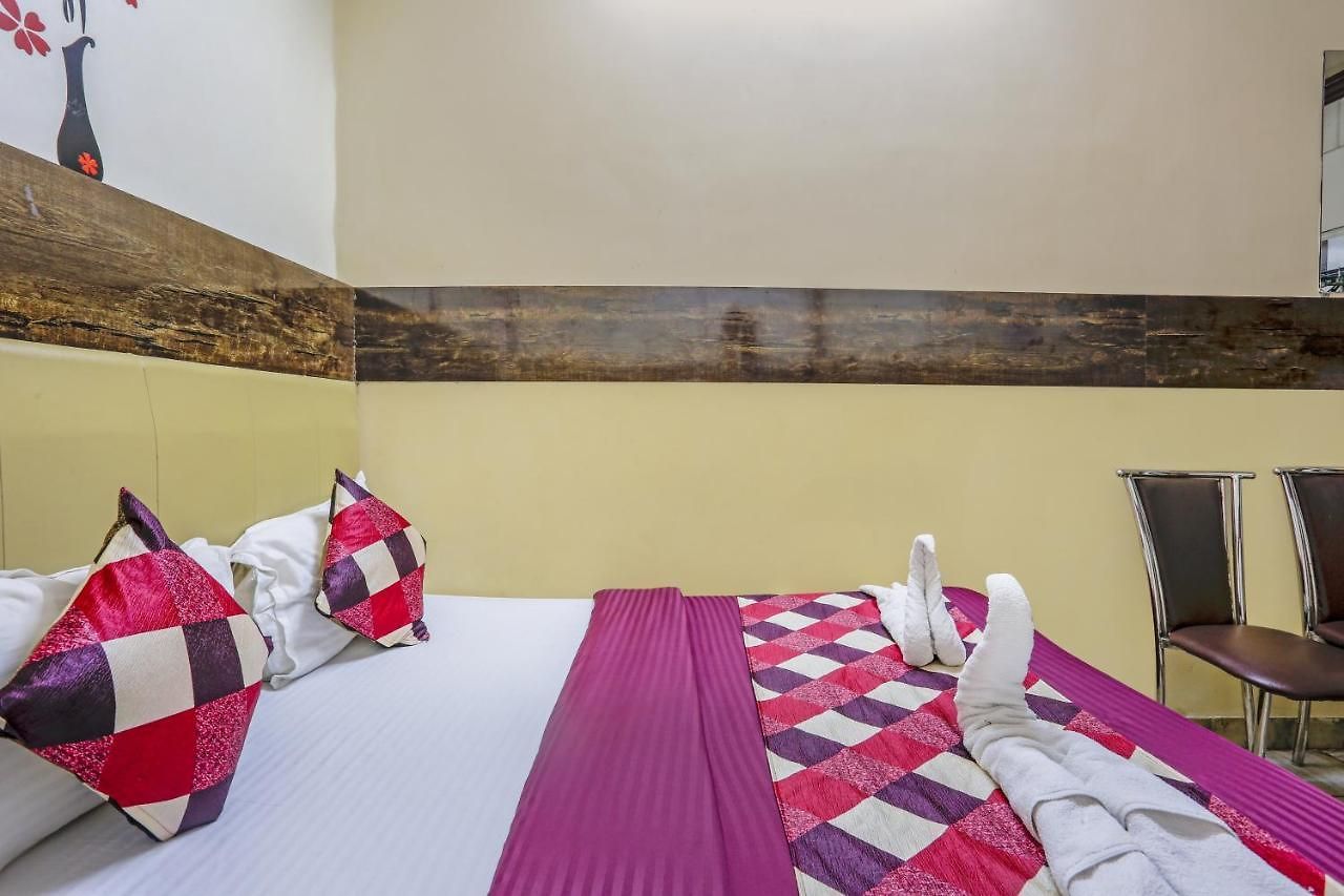 Golden Plaza 3* Mumbai