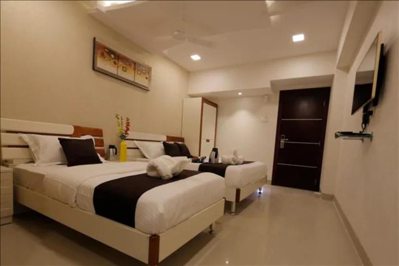 Hotel Fabhotel Annex Executive 3*