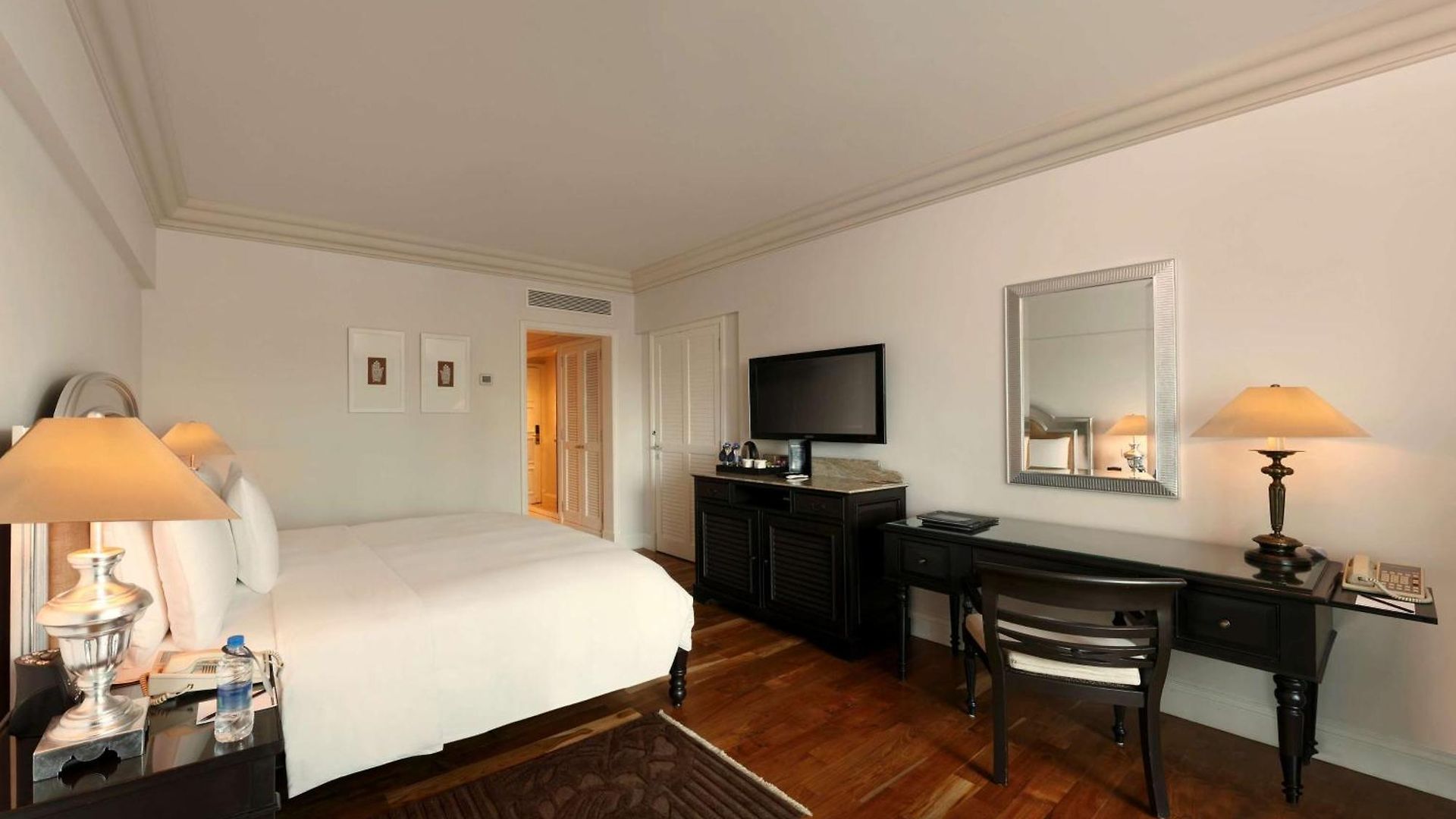 Hilton International Airport 5* Mumbai