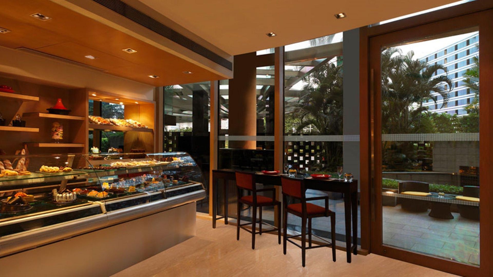Trident Bandra Kurla 5*