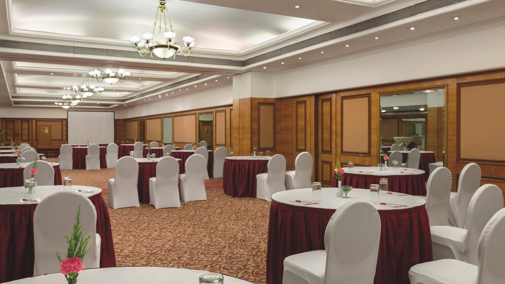 Hotel Ramada Plaza By Wyndham Palm Grove 5*