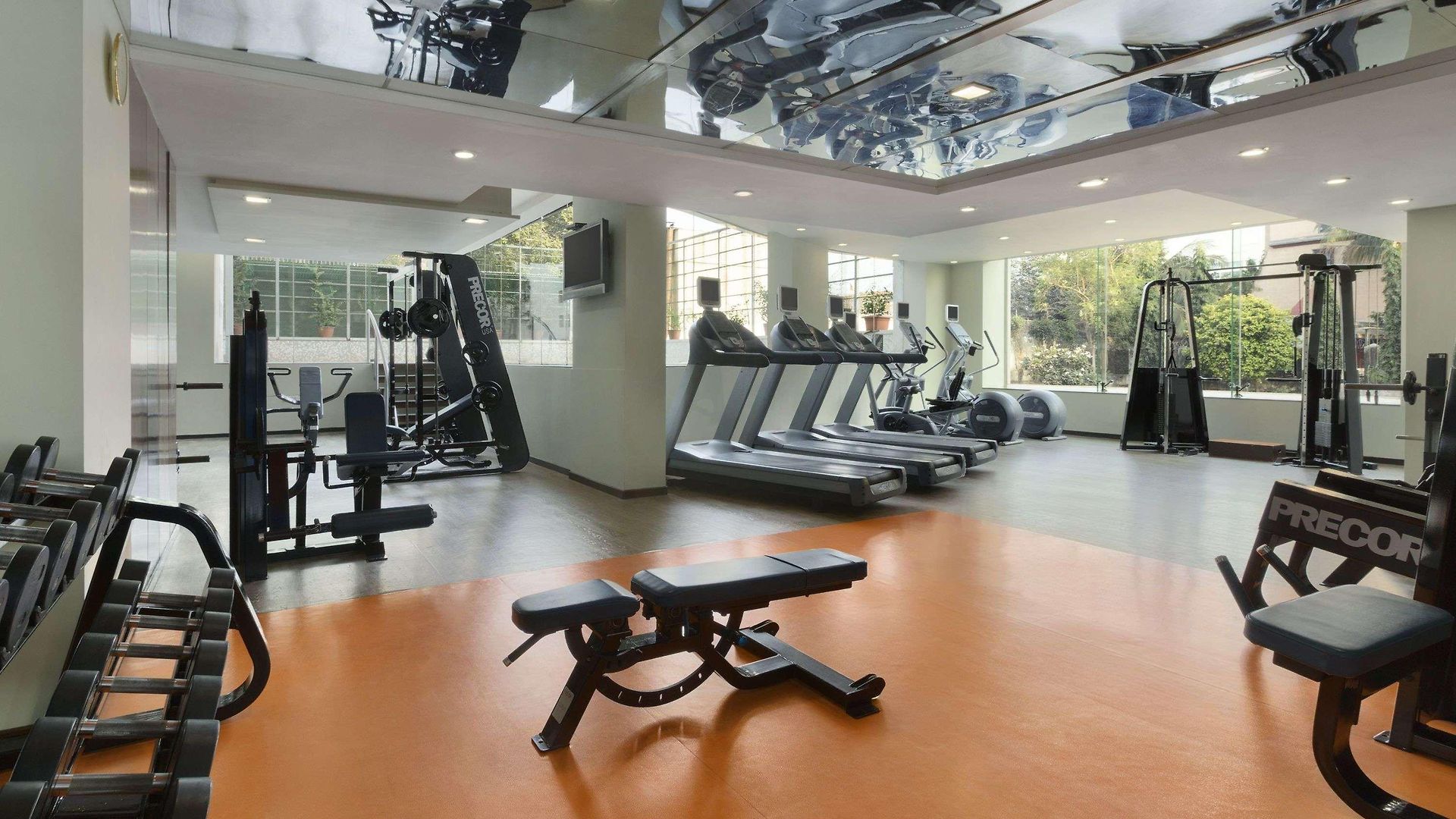 Ramada Powai & Convention Centre 5*