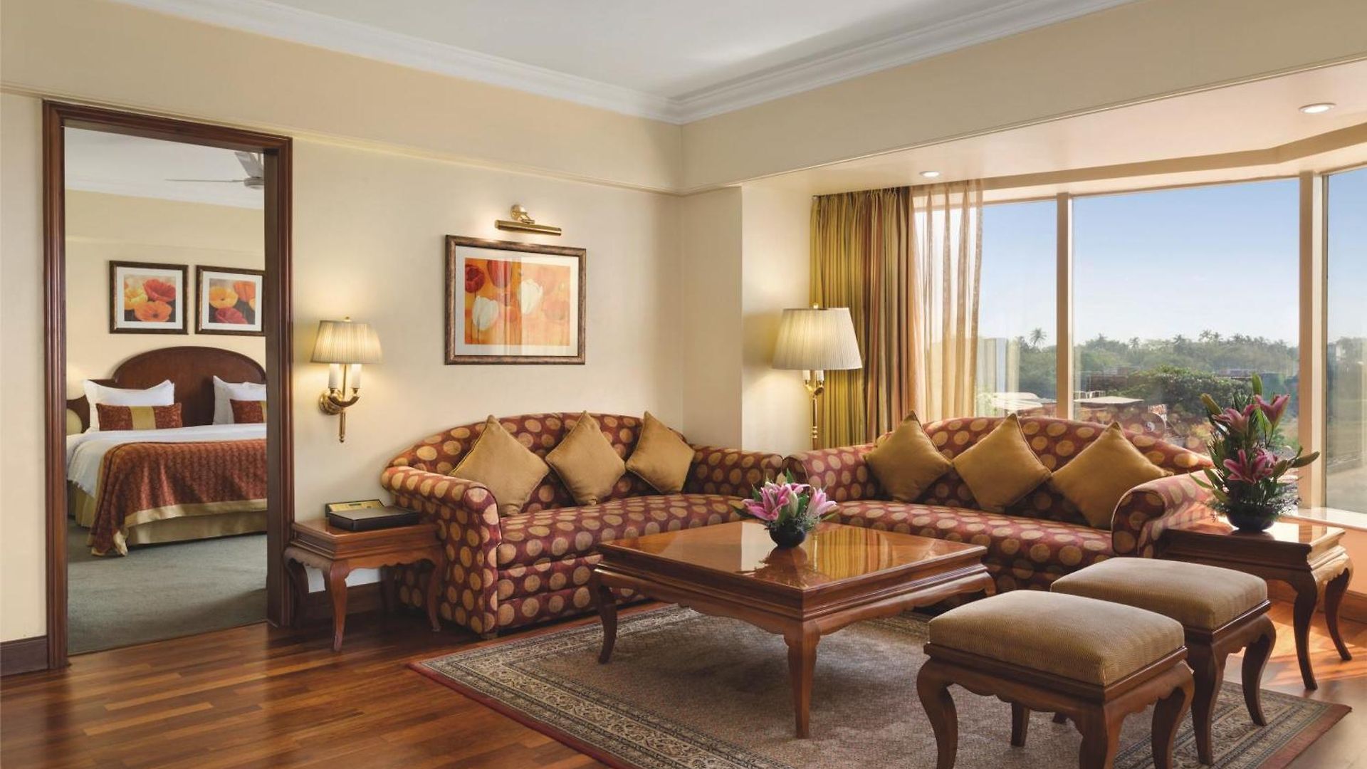Ramada Plaza By Wyndham Palm Grove 5* Mumbai